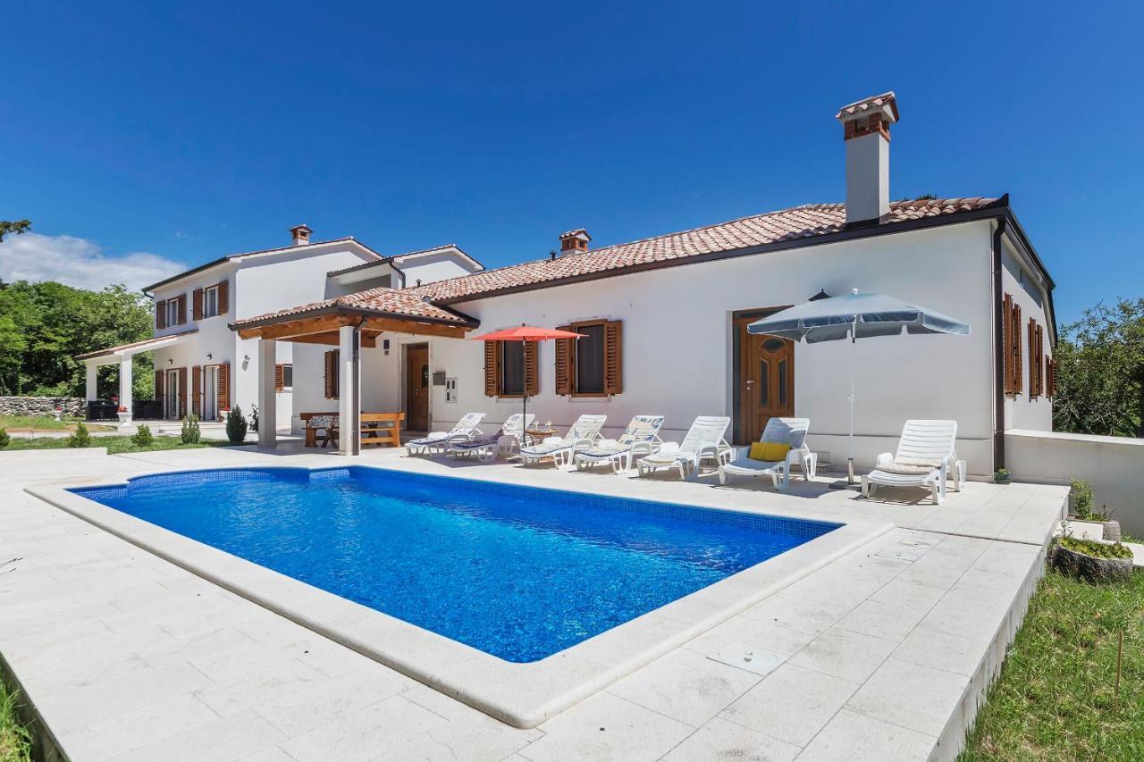Villa Ana لابين المظهر الخارجي الصورة